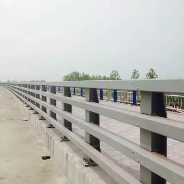 防撞護(hù)欄，防撞欄桿