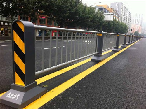 交通護欄，交通護欄廠家